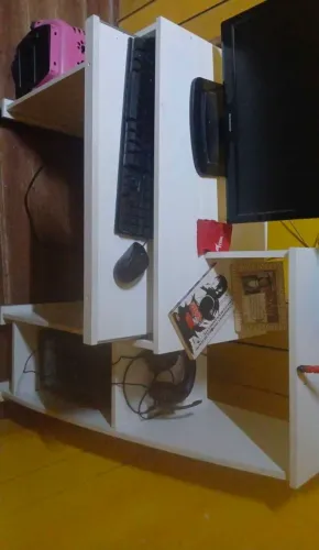 Vende-se mesa escritório/gamer em mdf 