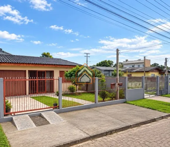 Casa com 4 dormitórios à venda, 250 m² por R$ 350.000 - Maria Regina - Alvorada/RS