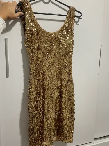 Vestido Dourado Brilhante 