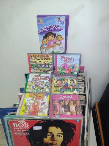 CDs Infantis, conto de estorinhas, usados, originais, bom estado.