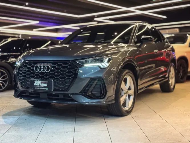 Audi Q3 Perf. Black 2.0 TFSI Tiptr. Quattro 2023