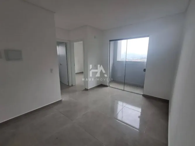 Apartamento para alugar com 51 m², 2 dormitórios no bairro Czerniewicz