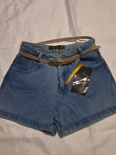 Short tam 44 novo com cinto , veste 38/40
