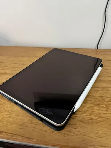 iPad Air 5ª Geração - 256GB | Wi-Fi | Chip M1 + Apple Pencil