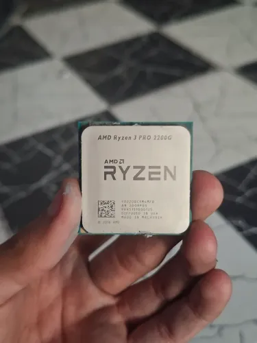 Ryzen 3 PRO 2200g