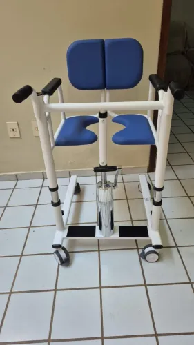 Cadeira hospitalar