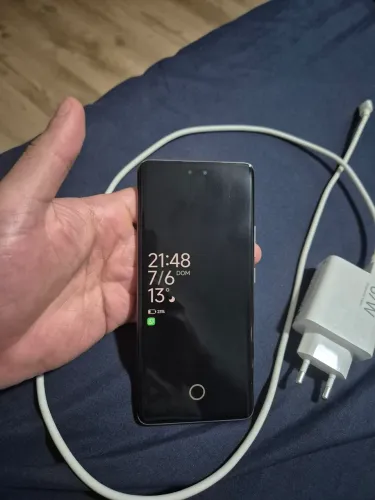 Xiaomi 13 literalmente 256gb semi novo