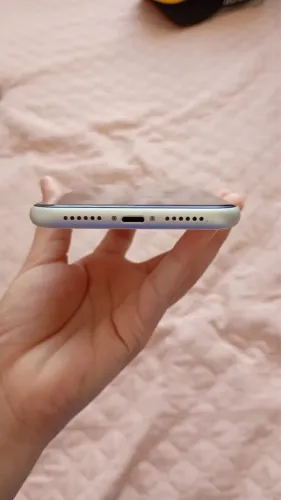 iPhone XR 128GB 
