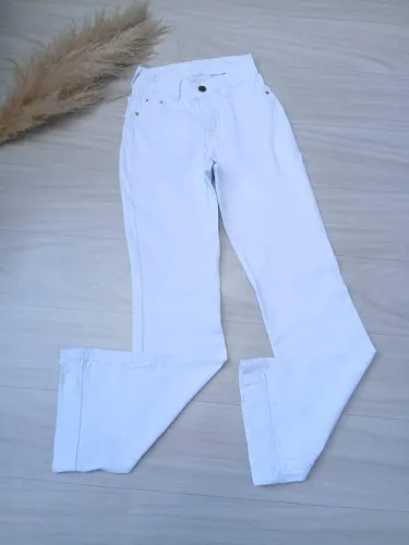 Calça flare feminina