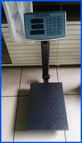 Balança Digital de Plataforma com Capacidade de 200kg Pronta entrega