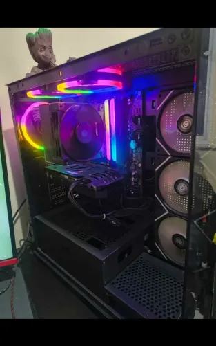 CPU Ryzen 5, RX 6600