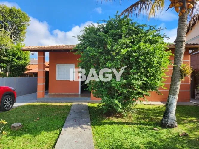 Excelente Casa 3 dormitório(s) em Campeche - Florianópolis
