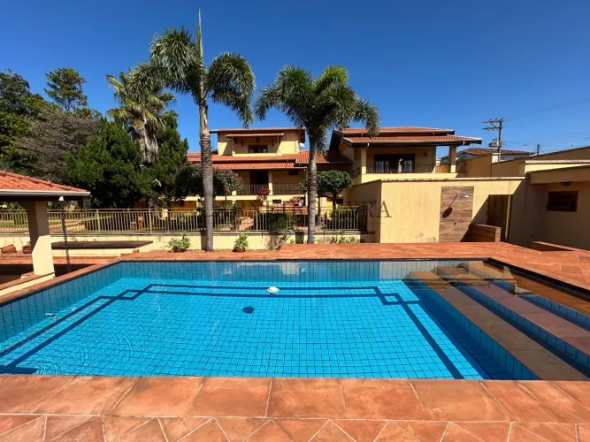 Casa à venda com 2.500m² à venda por R$3.900.000 - Jardim Antonina - Jaú/SP