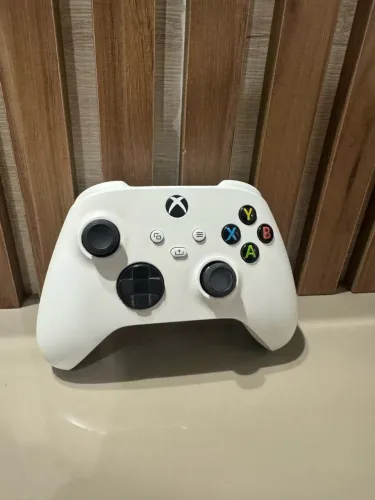 Controle para Xbox One, Xbox Series & PC com 3 meses de garantia - Em até 6x sem juros
