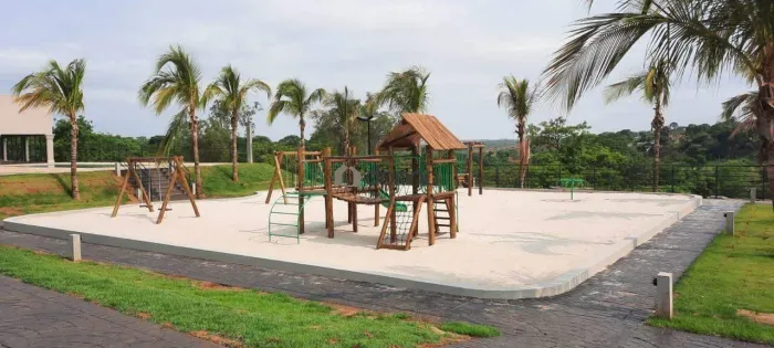 Lote à Venda no Condomínio Ayat II 250 m² com Excelente Estrutura de Lazer
