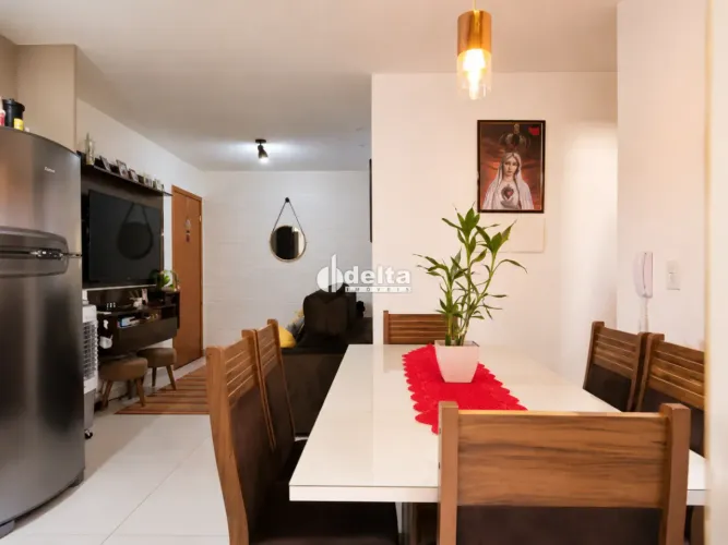 Apartamento com 2 quartos sendo 1 suíte disponível para venda no bairro Gávea em Uberlândi