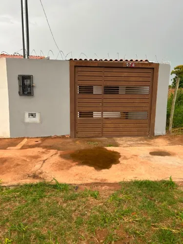 Vende ou Troca - Casa, 2 quartos, sala e cozinha conjugada, e garagem, Losangeles