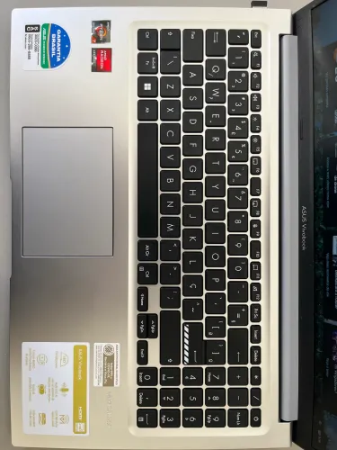 Notebook ASUS Vivobook 15 AMD Ryzen7 5825U, 16GB, 512GB , Cool Silver - M1502YA-NJ655W