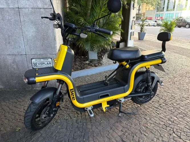 Bee U1 bateria nova com 10 dias, recém saída da revisão