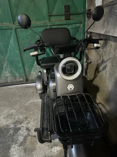 TRICICLO ELÉTRICO