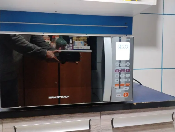 MICROONDAS BRASTEMP 