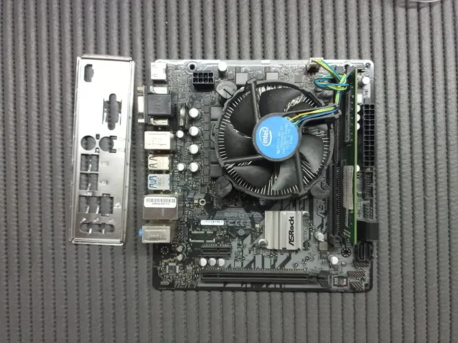 Kit Core i3 10100 + 8gb DDR4+ Placa h510