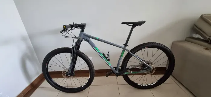 Bike Audax ADX400 aro 29