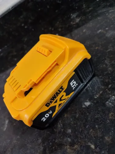 Bateria Dewalt 20V 5 AH NOVA