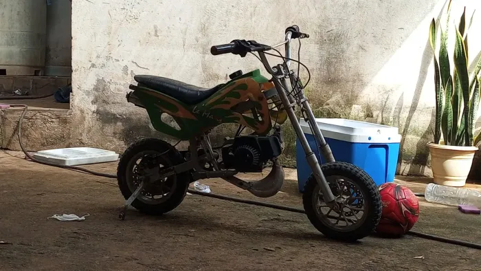 Moto infantil motor dois tempo