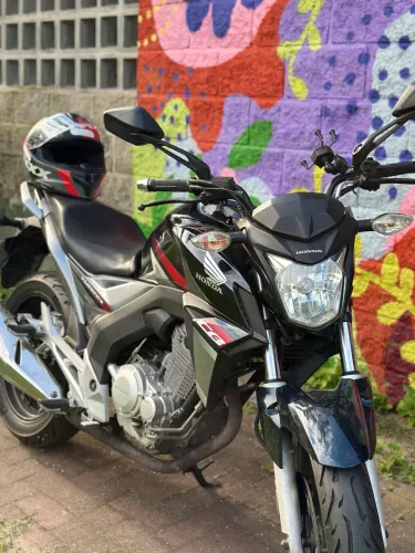 Vendo Moto Cb Twister 250f 2018