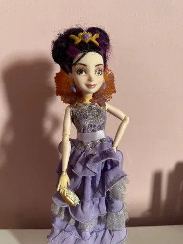 Boneca Mal Descendentes - Coroação