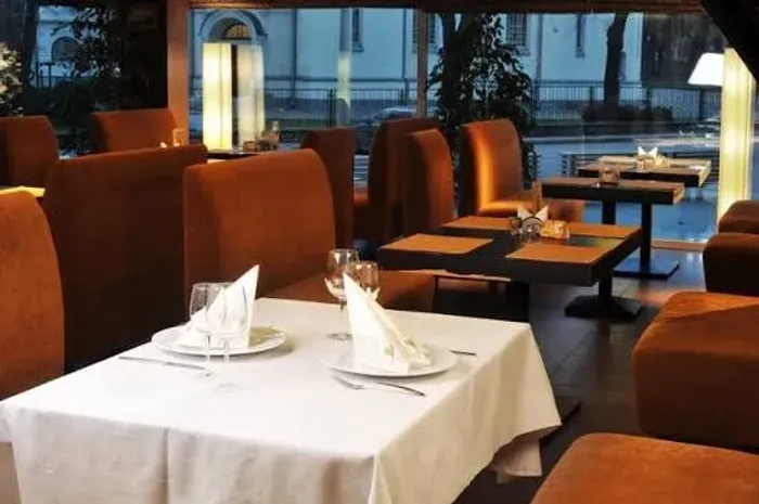 Grande restaurante, contrata: