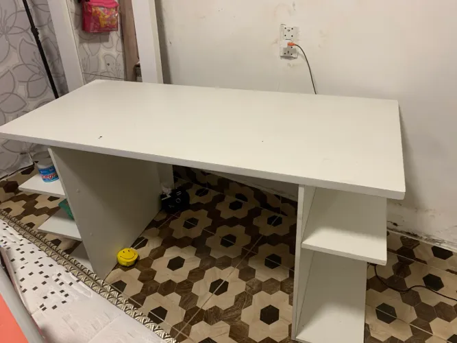 Mesa para PC / Escrivaninha