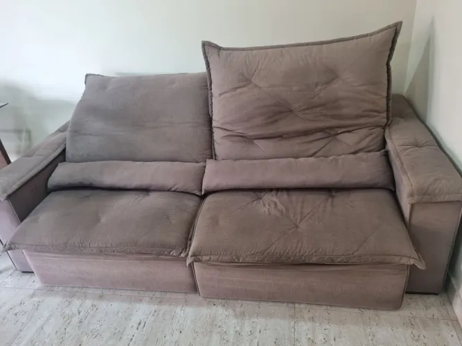 ? VENDE-SE SOFÁ RETRÁTIL DE 2 LUGARES - CINZA