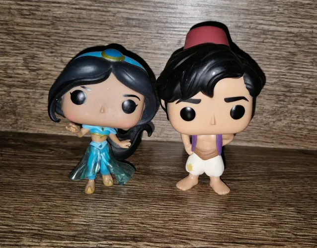 Par de Funko Pop Jasmine e Aladdin (Loose)