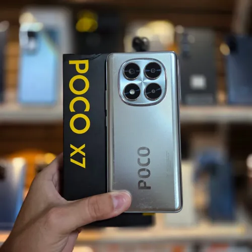 Poco X7 5G, 256/8GB RAM, cor prata, seminovo/1 mês de uso, IP68, c/ caixa e acessórios.