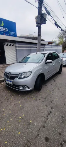 Renault Logan Dynamique Hi-flex 1.6 8V 4P 2015