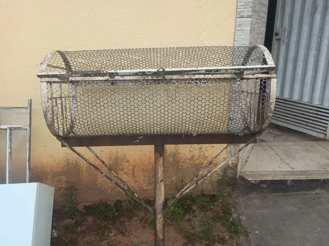Lixeira Grande de ferro
