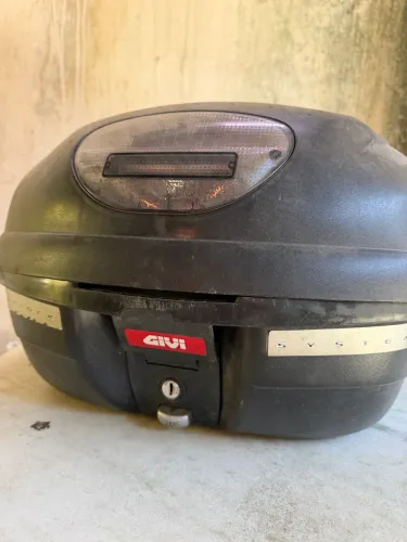 Baú givi 33lt