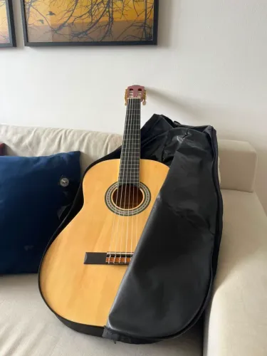 Violão Harmonics - Novo Acompanha capa Nunca tocado