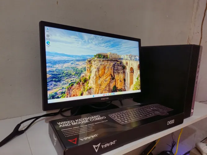 Computador Completo HP Elitedesk i5 7° geração 8GB RAM ddr4 Monitor 22p full HD