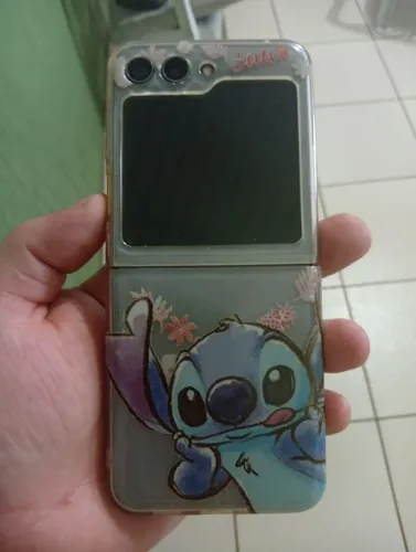 Galaxy Z flip 5 defeito tela interna