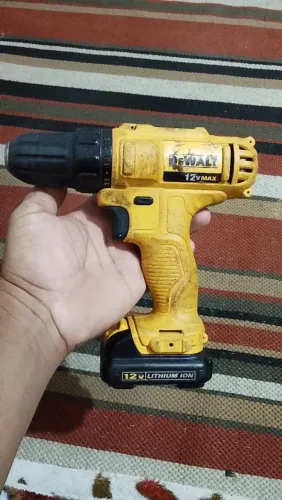 Furadeira Parafusadeira DeWalt DCD700 12V MAX