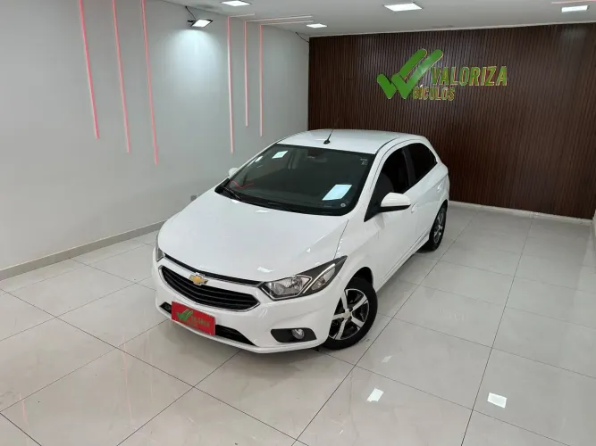 Chevrolet Onix Hatch LTZ 1.4 8V Flex Power Mec. 4P 2018