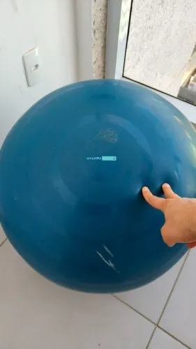 Bola de Pilates 65cm Nyamba Decathlon + Bomba de Ar Penalty NOVA