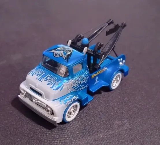 Miniatura Ford COE guincho