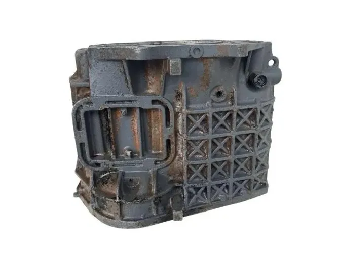 Carcaça Da Caixa De Câmbio Eaton Ford Cargo 815 Volks *  *