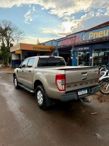Ford Ranger XLS 2.5 16V 4X2 CD Flex 2013