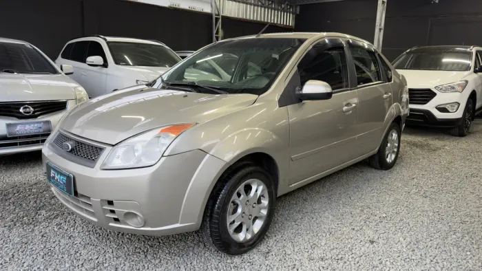 Ford Fiesta Sedan 1.0 8V Flex 4P 2008