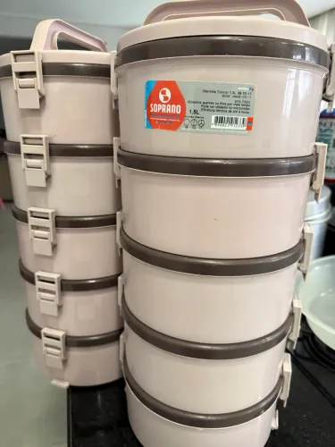 2 marmitas térmicas soprano alta durabilidade com 5 compartimentos de 1,5L e tampa